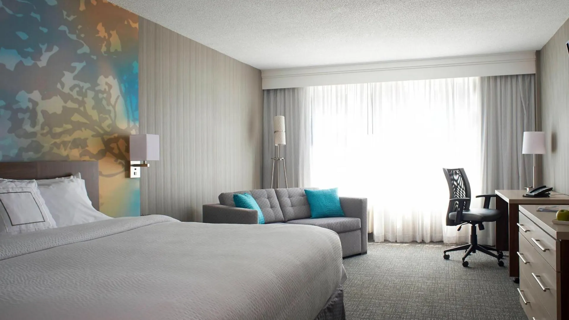 Hotel Courtyard By Marriott Toronto Downtown 3*,  Canadá
