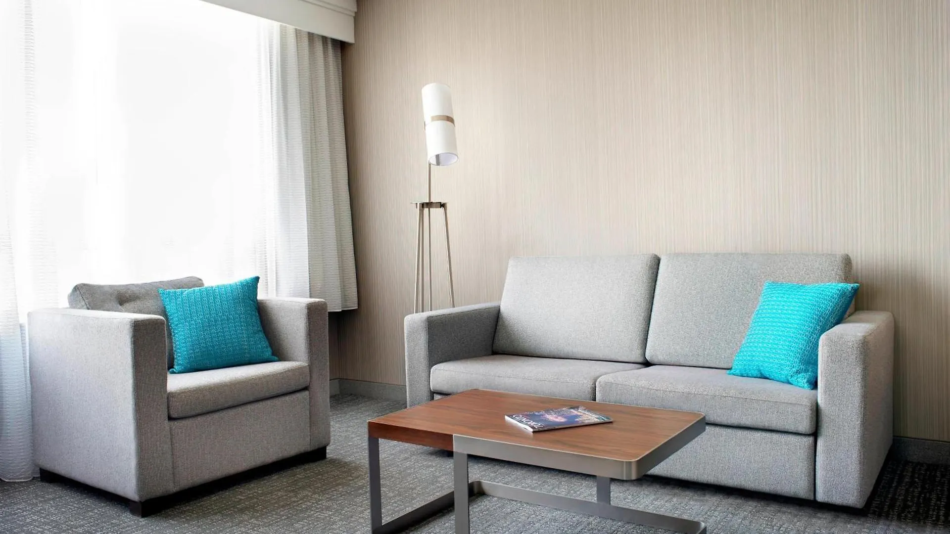 Hotel Courtyard By Marriott Toronto Downtown 3*,  Canadá