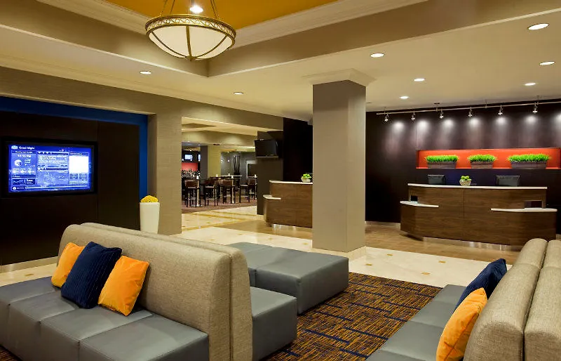Hotel Courtyard By Marriott Toronto Downtown